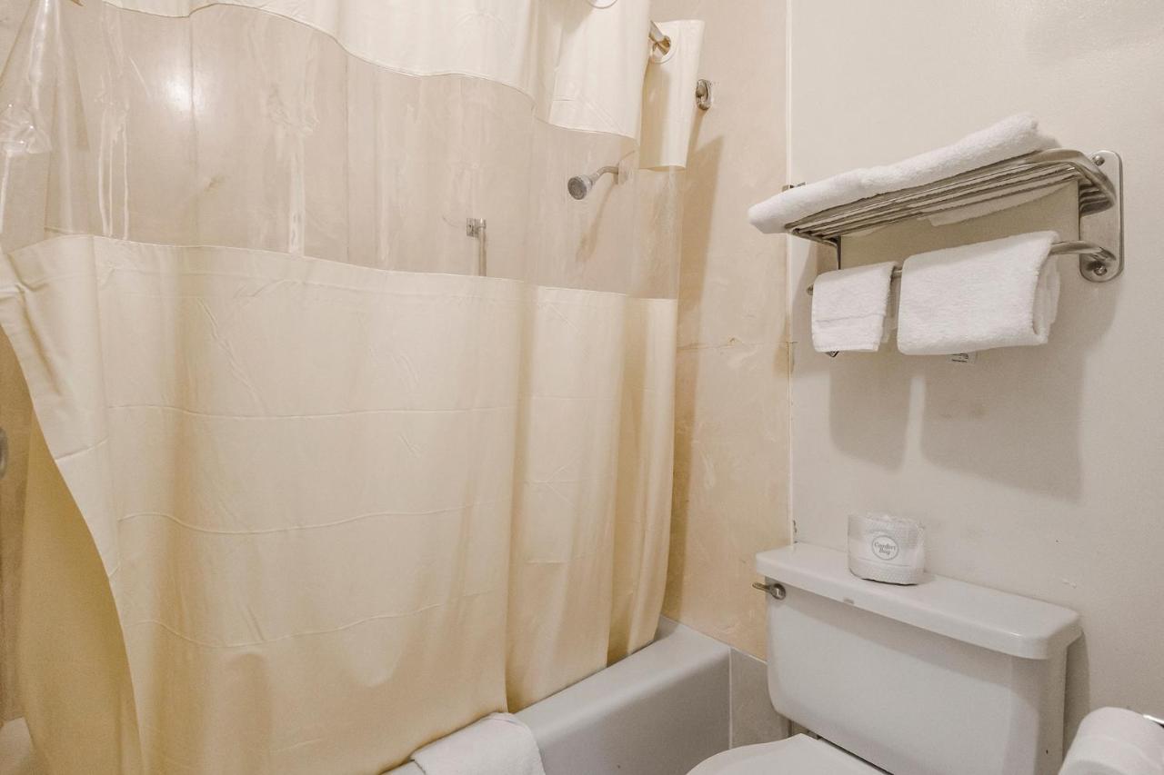 Heritage Inn Express Хейуорд Экстерьер фото